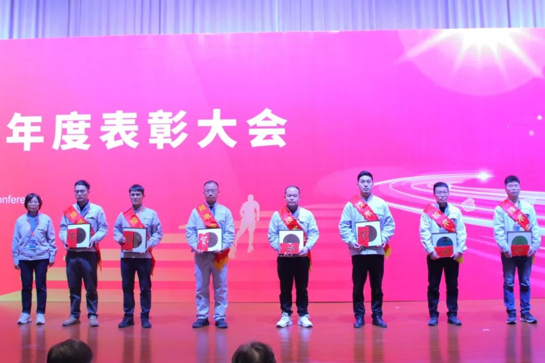 99fa0e79-bfc6-4c6c-9cec-d2182ed08899