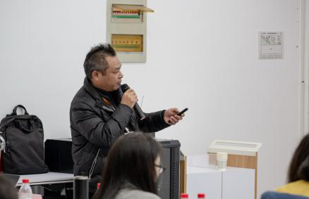 ce14cdd3-4217-40d3-904a-088e82d32047