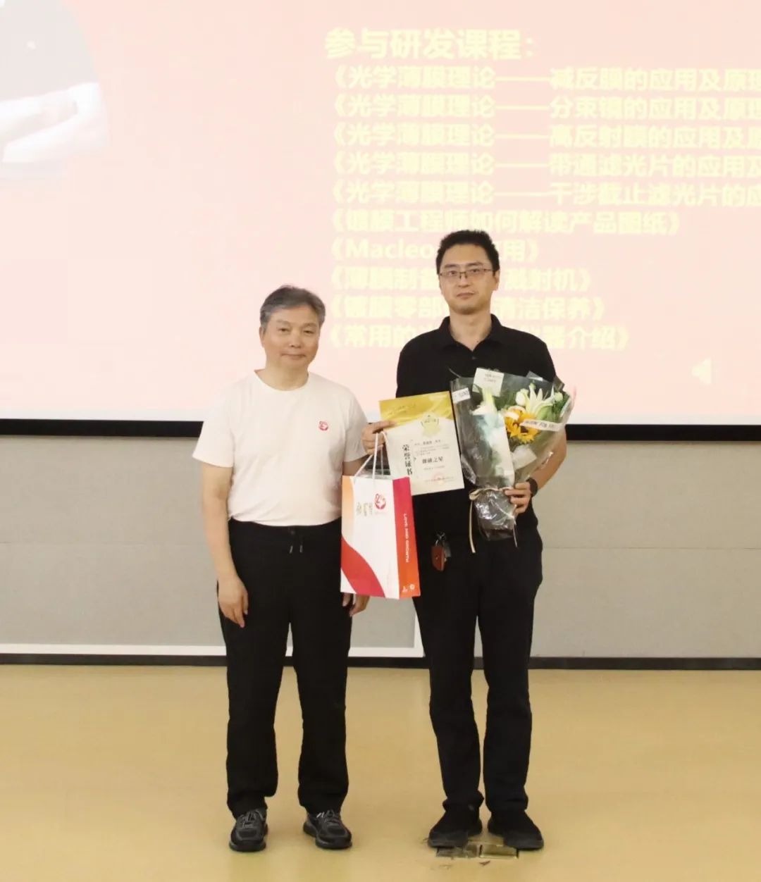 e40eb701-c37d-45c8-bdcf-cc9b93ec1f09