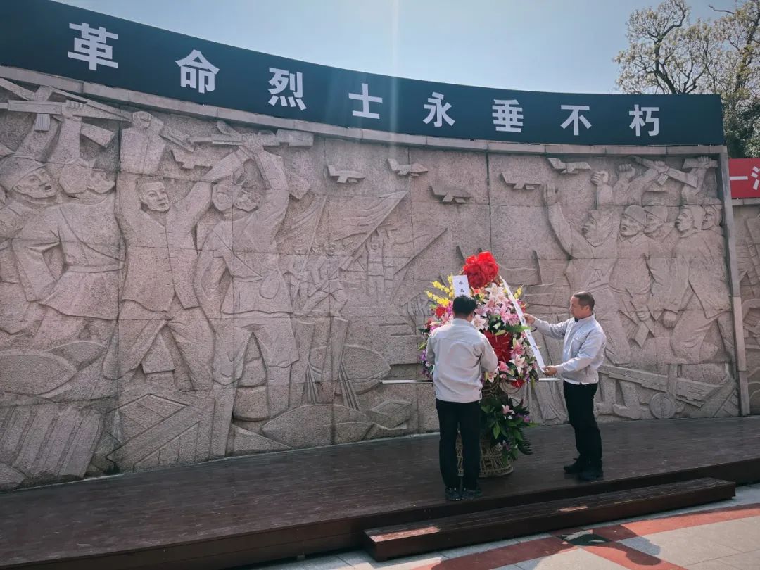 6389079988740012474087747